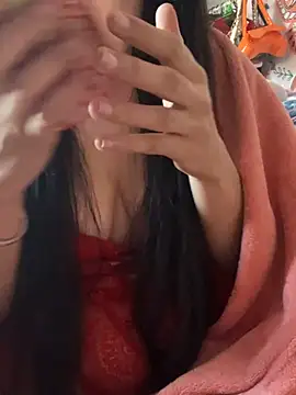 LaPetitechienne1 online show from April 1, 6:59 am