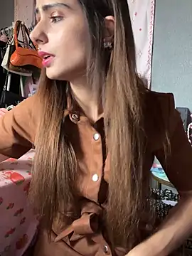 LaPetitechienne1 online show from October 17, 12:18 pm