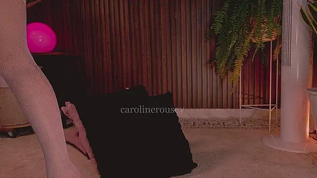 Snapshot of carolinerousev chatting on July 18, 6:49 pm carolinerousev online show from July 18, 6:49 pm