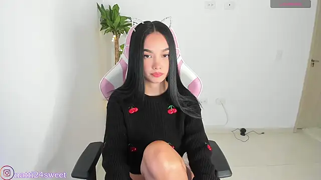 sharlotte 23 online show from April 14, 2:05 am