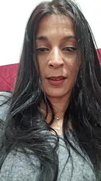 patatinahot87 online show from April 18, 3:25 pm