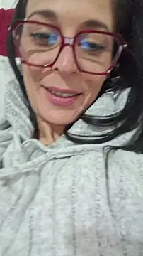 patatinahot87 online show from February 21, 4:31 pm