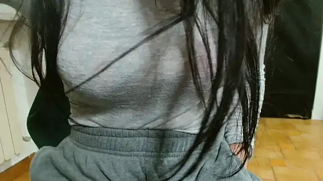 patatinahot87 online show from March 21, 4:44 pm