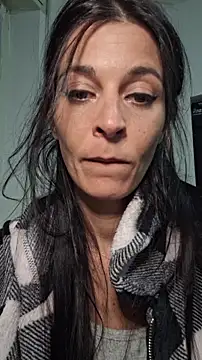 patatinahot87 online show from May 9, 4:32 pm