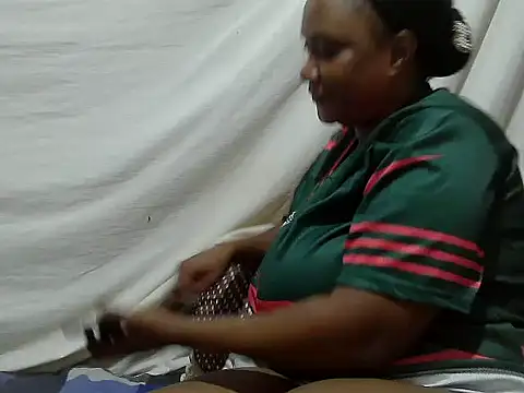 Snapshot of swt_wet_pus chatting on November 30, 1:01 pm swt wet pus online show from November 30, 1:01 pm