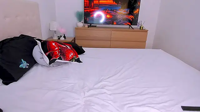 Your Girl69XXX online show from March 27, 9:38 pm