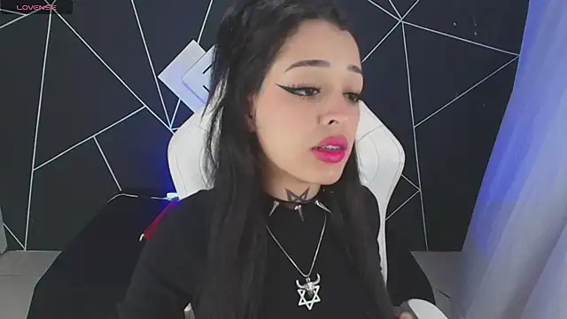 farichell online show from October 30, 9:01 pm