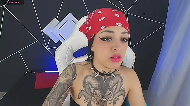 farichell online show from October 26, 8:09 pm