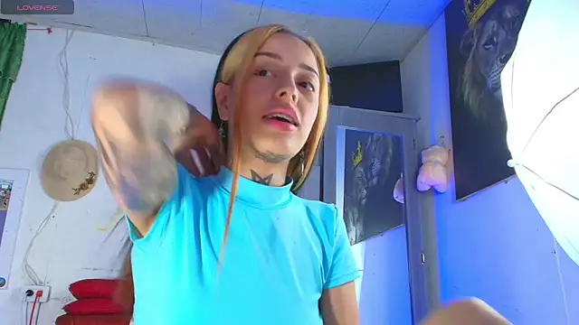 farichell online show from February 17, 11:57 pm