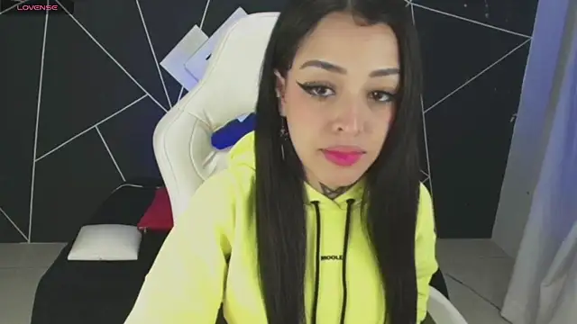 farichell online show from October 24, 9:58 pm