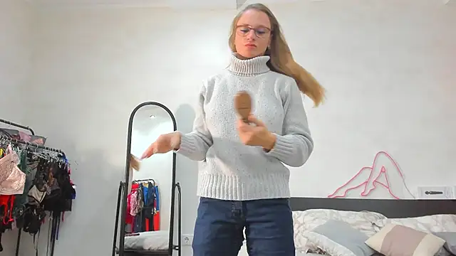 Snapshot of Milf_Tea chatting on March 14, 7:26 am Milf Tea online show from March 14, 7:26 am