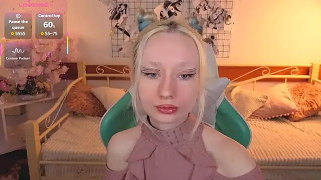 Katia Kim online show from March 8, 6:28 am