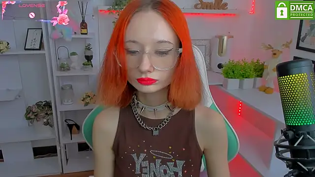 Snapshot of Katia_Kim chatting on March 13, 6:16 am Katia Kim online show from March 13, 6:16 am