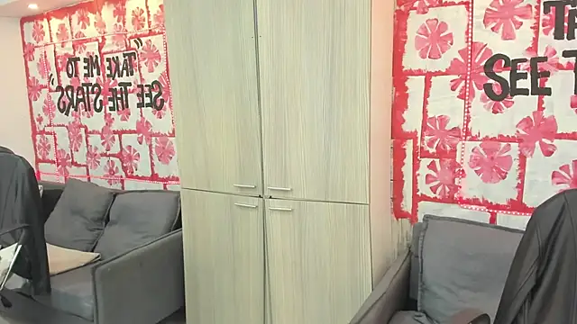 Mhelanny2 online show from February 28, 3:48 am