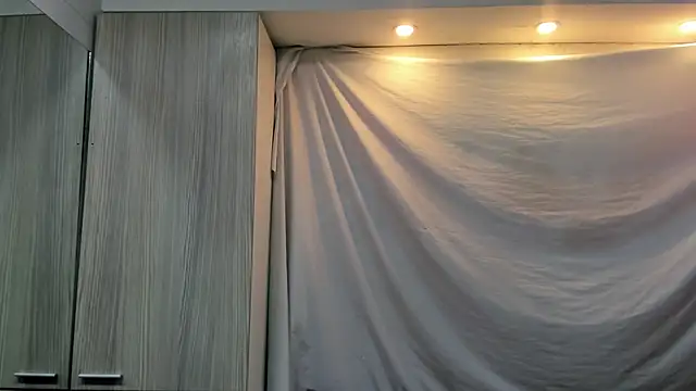 Mhelanny2 online show from March 13, 9:53 pm