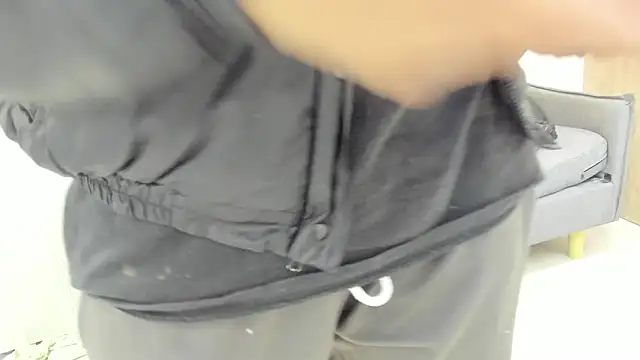 Mhelanny2 online show from March 7, 5:40 am