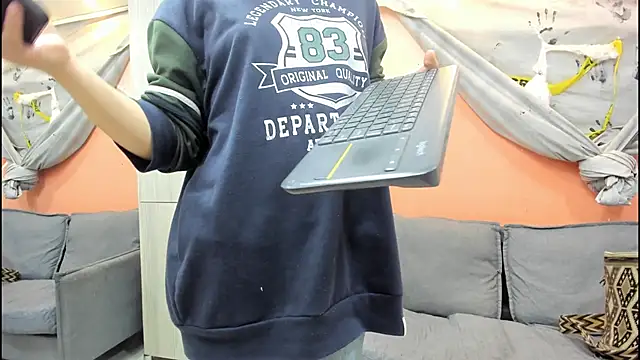 Mhelanny2 online show from October 30, 6:05 pm