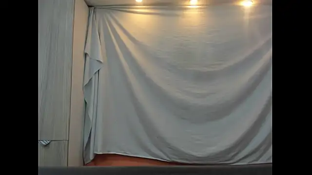 Snapshot of Mhelanny2 chatting on January 10, 4:46 pm Mhelanny2 online show from January 10, 4:46 pm