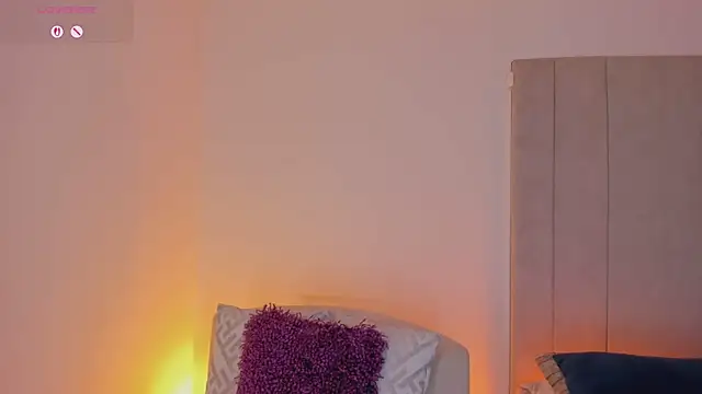luisah  online show from July 2, 7:09 pm