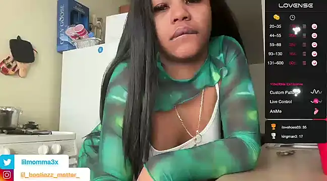 Snapshot of lil_momma420 chatting on January 25, 2:47 pm lil momma420 online show from January 25, 2:47 pm