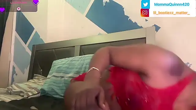 lil momma420 online show from April 19, 1:17 am