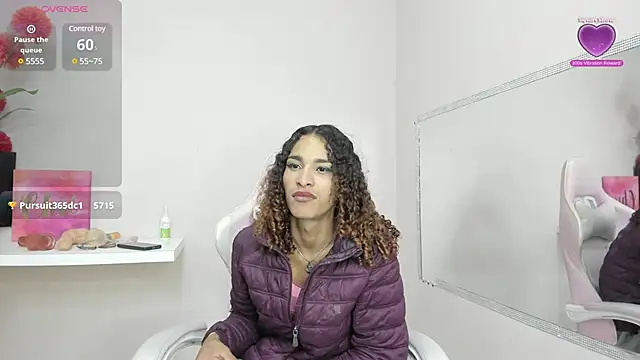 Snapshot of StefanyMiler chatting on February 14, 8:42 am StefanyMiler online show from February 14, 8:42 am