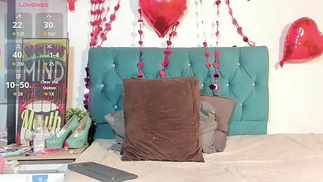 StefanyMiler online show from April 6, 4:52 pm