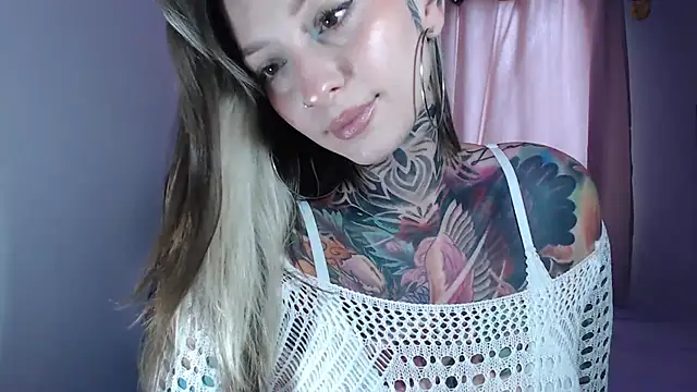 Snapshot of agatha_ink3 chatting on February 21, 8:05 pm agatha ink3 online show from February 21, 8:05 pm