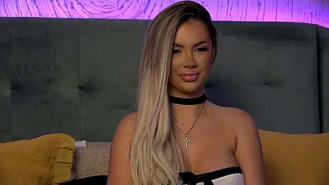 Snapshot of IvyRubens chatting on February 11, 9:31 am IvyRubens online show from February 11, 9:31 am