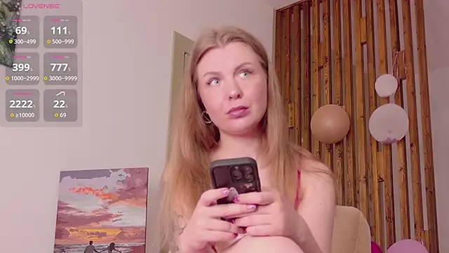 Snapshot of yourlovelyjul chatting on June 15, 4:06 pm yourlovelyjul online show from June 15, 4:06 pm