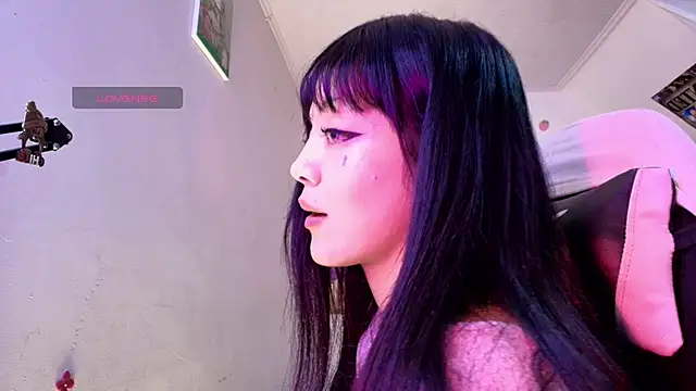 Snapshot of Persia_09 chatting on October 14, 2:56 am Persia 09 online show from October 14, 2:56 am
