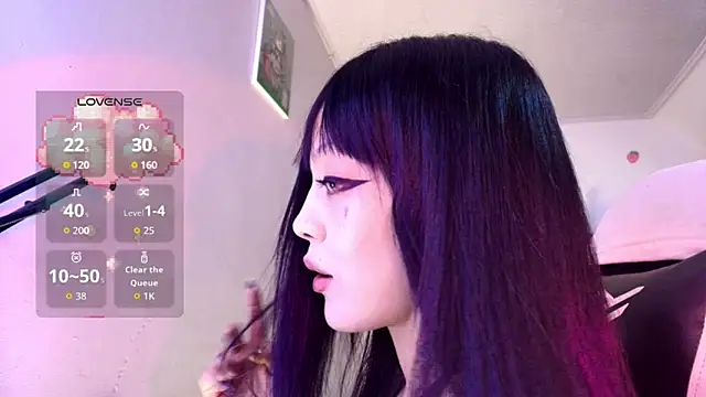 Snapshot of Persia_09 chatting on September 21, 2:39 am Persia 09 online show from September 21, 2:39 am