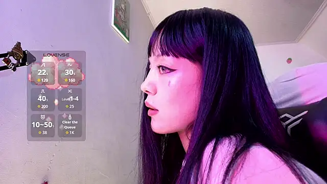 Snapshot of Persia_09 chatting on November 29, 1:17 am Persia 09 online show from November 29, 1:17 am