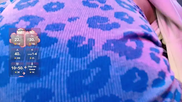 Snapshot of Persia_09 chatting on December 1, 1:39 am Persia 09 online show from December 1, 1:39 am