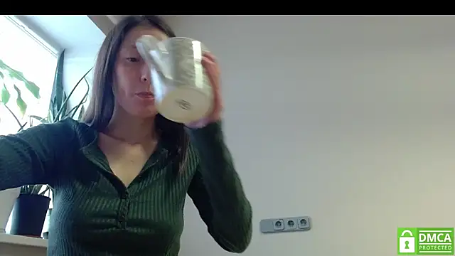 Sophi Cute online show from October 5, 9:55 am