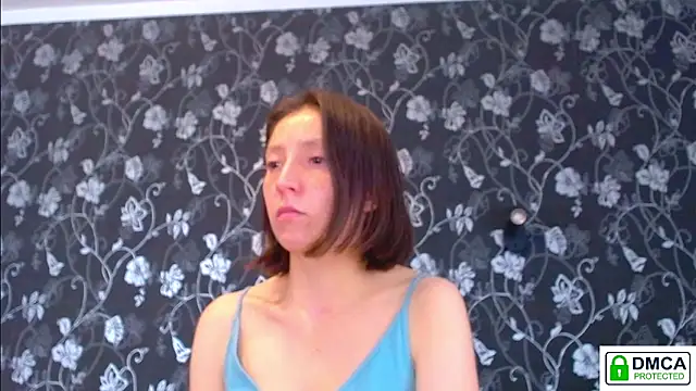 Snapshot of Sophi_Cute chatting on June 9, 11:00 am Sophi Cute online show from June 9, 11:00 am