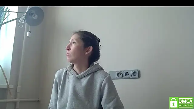 Sophi Cute online show from November 7, 8:19 am