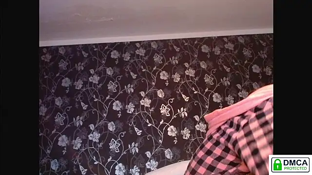 Sophi Cute online show from March 12, 1:15 pm