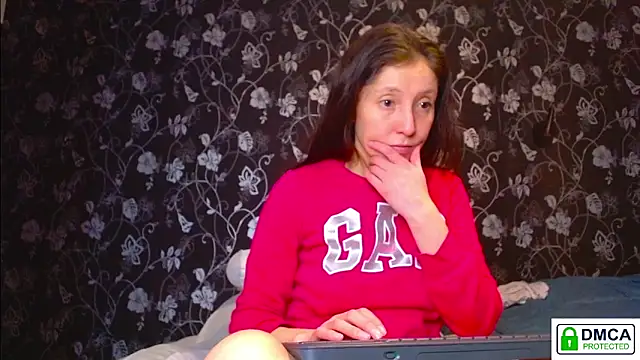 Sophi Cute online show from March 3, 1:18 pm