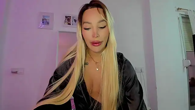  viioletweekend  online show from November 26, 5:02 pm