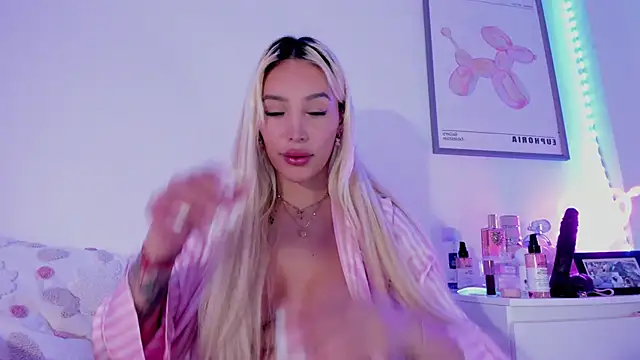  viioletweekend  online show from March 10, 12:07 am