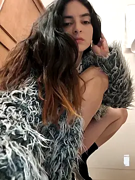 Sam Sara online show from February 8, 4:10 am