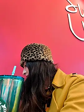 Snapshot of Sam_Sara chatting on October 19, 10:23 pm Sam Sara online show from October 19, 10:23 pm