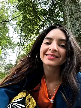 Snapshot of Sam_Sara chatting on November 20, 6:08 pm Sam Sara online show from November 20, 6:08 pm