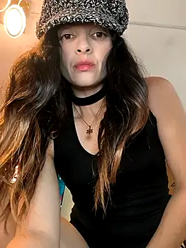 Snapshot of Sam_Sara chatting on November 7, 1:54 am Sam Sara online show from November 7, 1:54 am