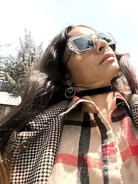 Sam Sara online show from February 4, 5:30 pm