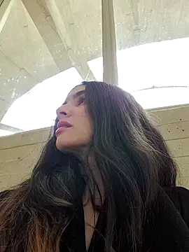 Sam Sara online show from April 11, 8:01 pm