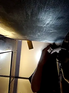 Sam Sara online show from April 4, 6:36 pm