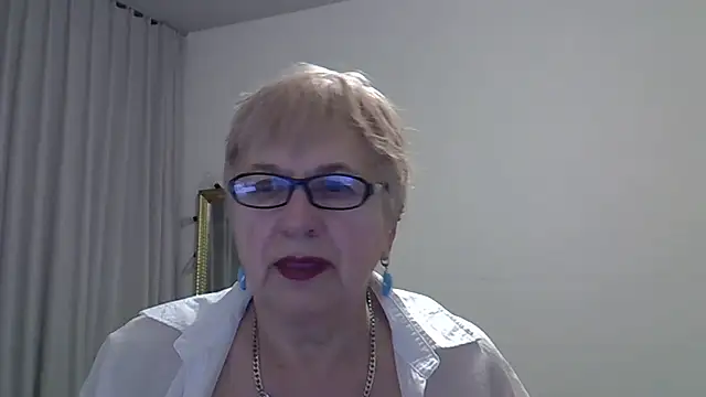 SweetCherry27 online show from February 11, 4:12 am