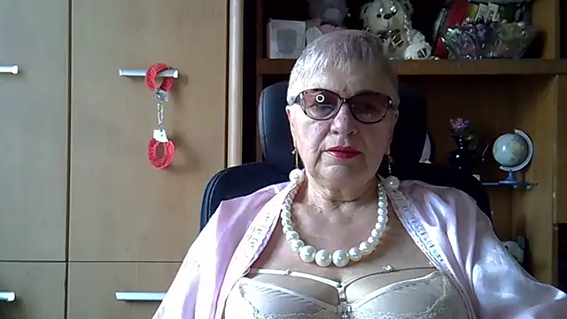 SweetCherry27 online show from September 25, 5:24 am